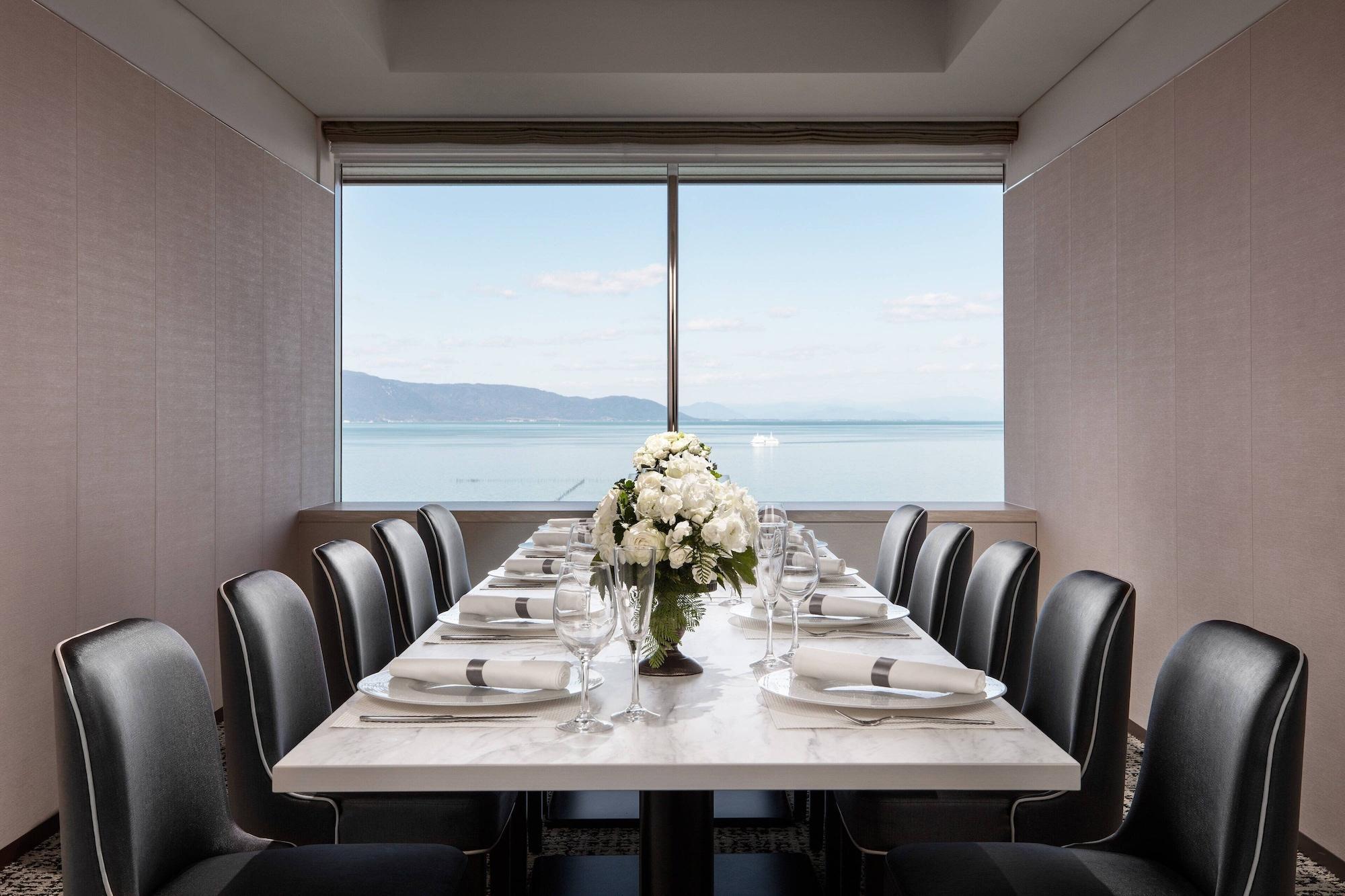 Lake Biwa Marriott Hotel Moriyama Bagian luar foto