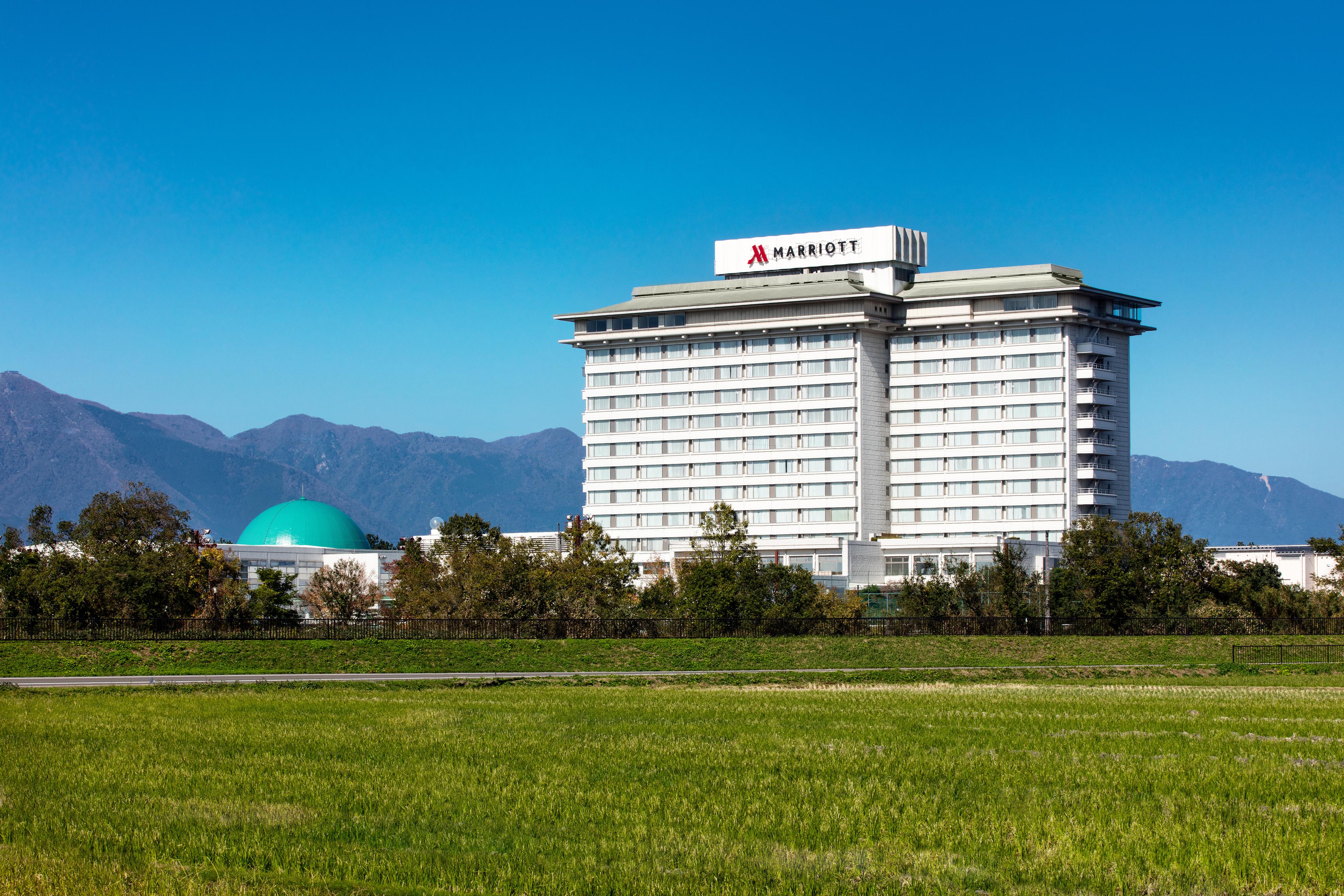 Lake Biwa Marriott Hotel Moriyama Bagian luar foto