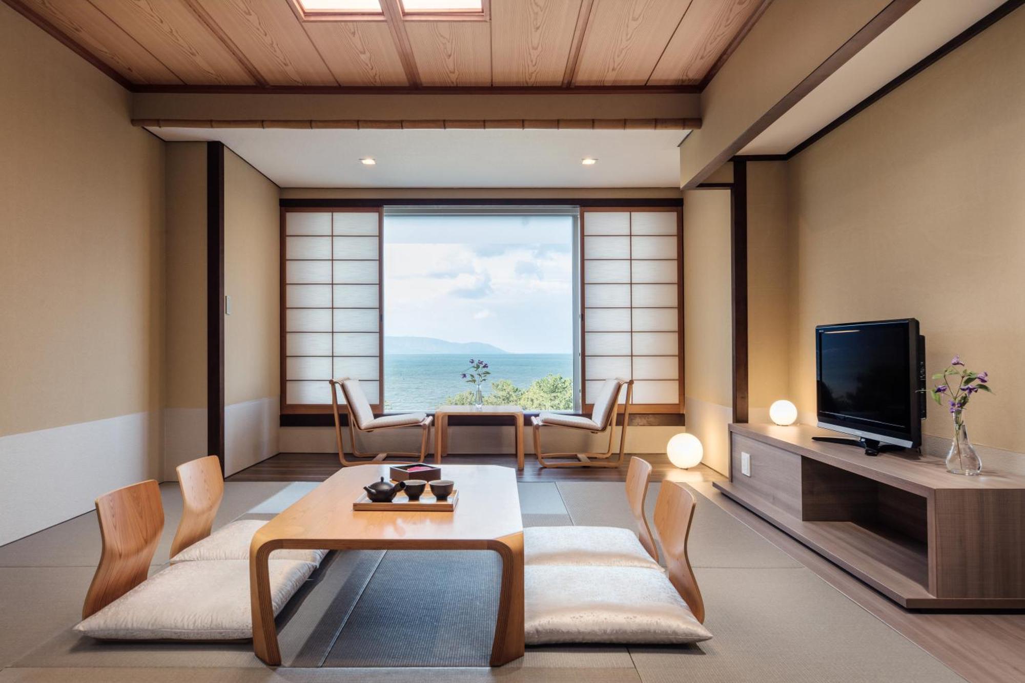 Lake Biwa Marriott Hotel Moriyama Bagian luar foto